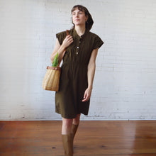 Load image into Gallery viewer, CA Everyday Dress - Linen Olive