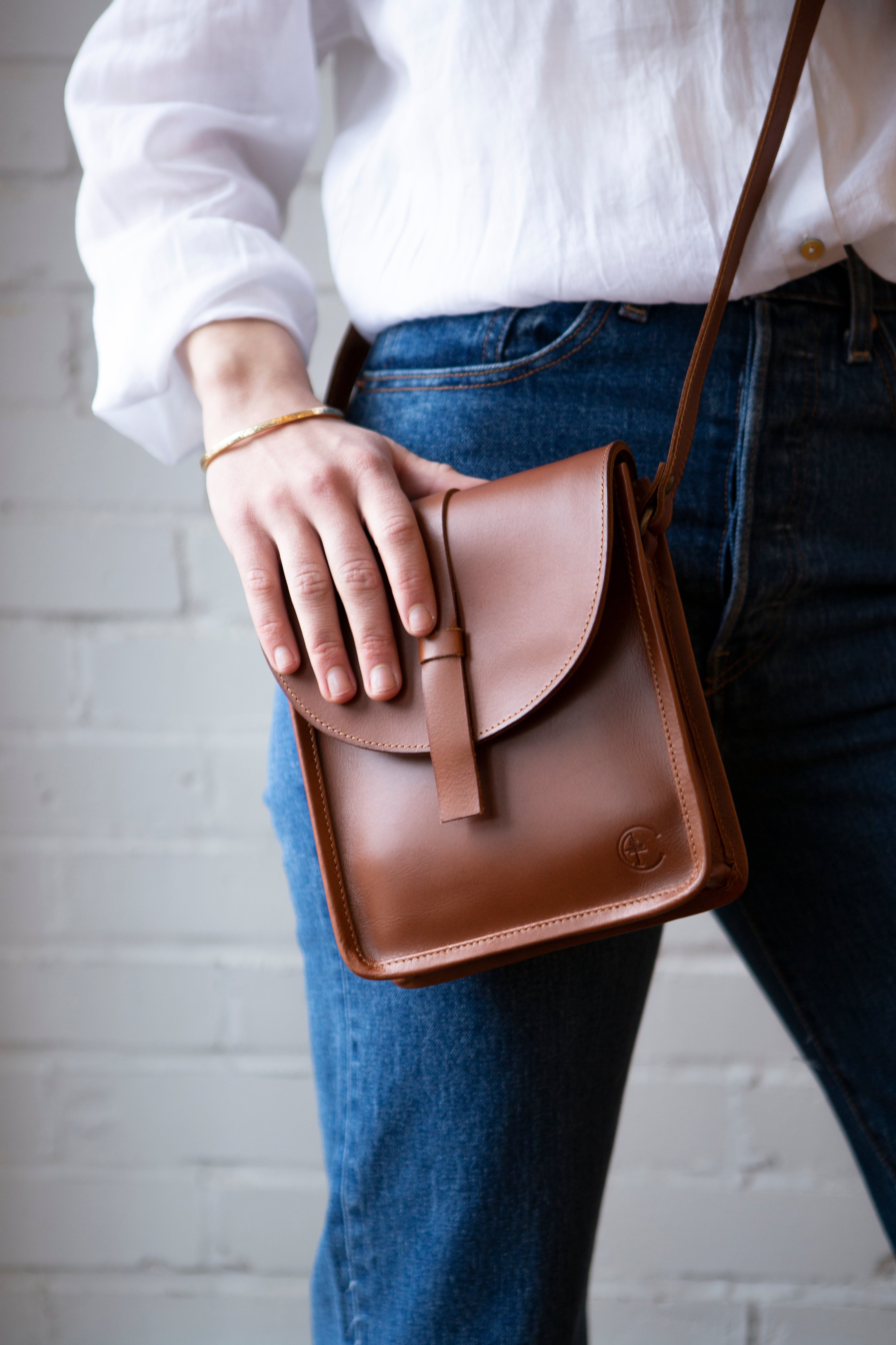 The Crossbody Bag Tan