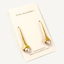 Load image into Gallery viewer, Bekka Earrings
