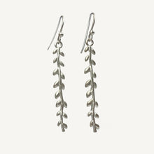 Load image into Gallery viewer, Jasmine Earring
